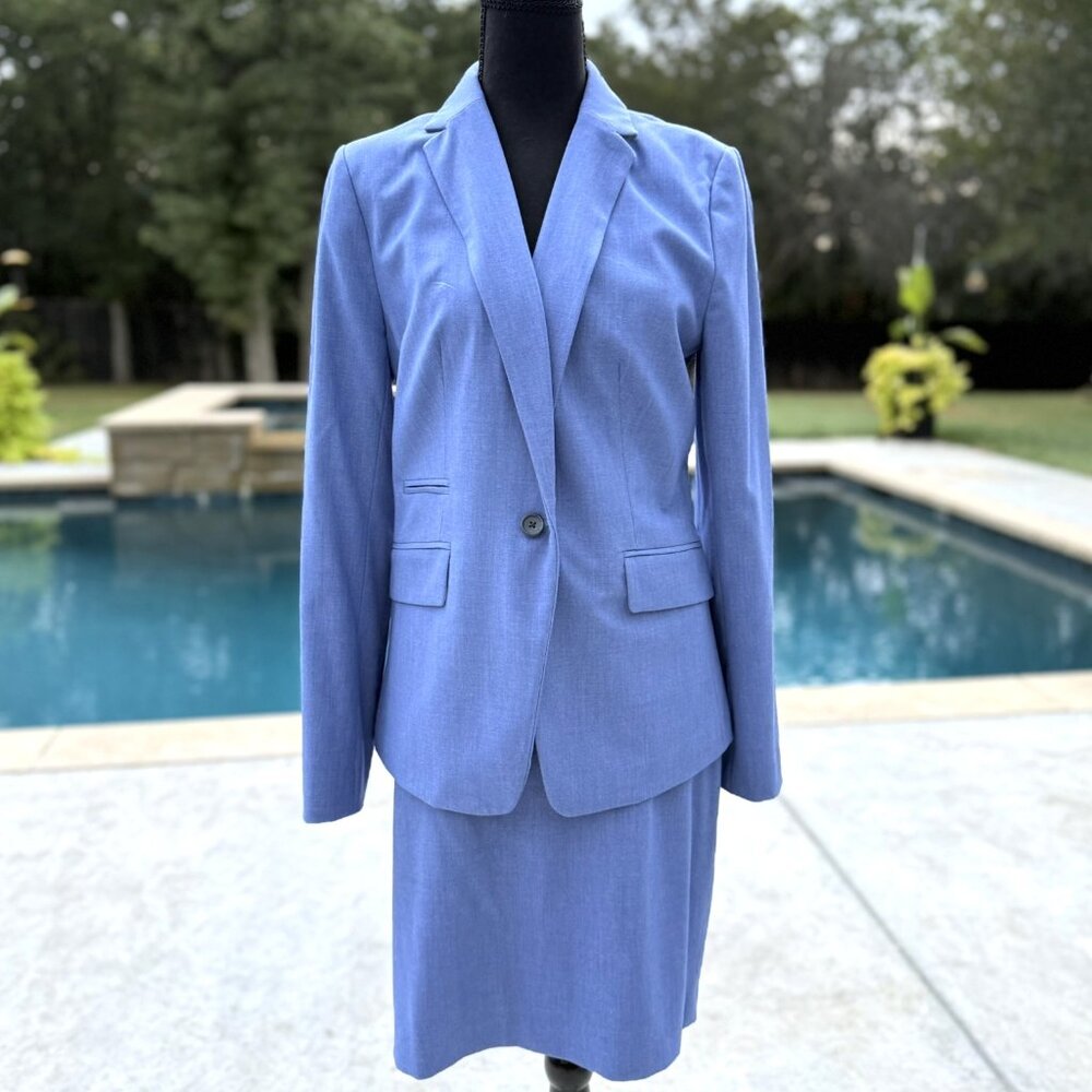 Beautiful Banana Republic 2- Piece Skirt and Jacket Set in Periwinkle- Size 10